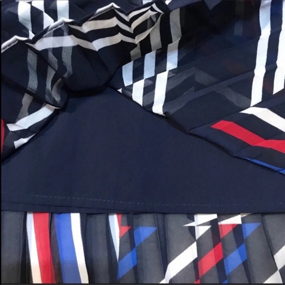 Roz & Ali Pleated Red White Blue Skirt Size M - Picture 3 of 7